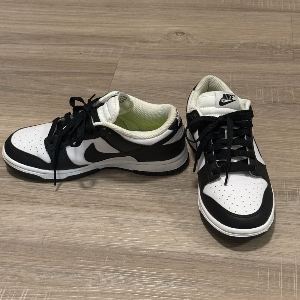 Nike Classic Black and White Low-Tops